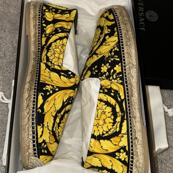 Men’s Versace Espadrilles Shoes size 43.5 and 44 - Picture 1 of 5